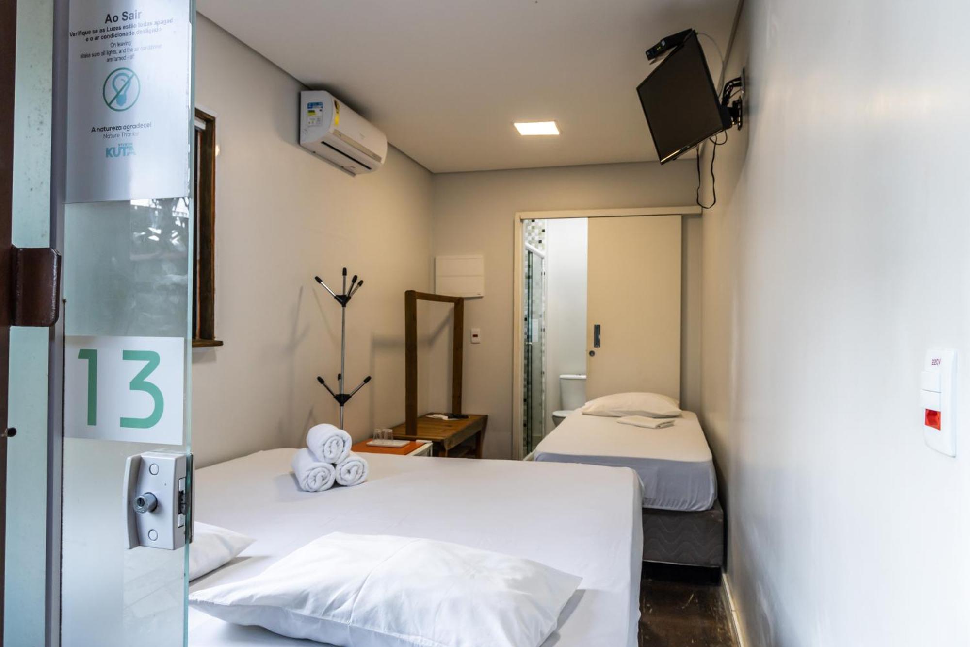 Praia Camburi - Studios Kuta Dış mekan fotoğraf